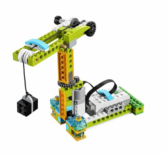 Monday - Lego Robotics (Robot Helpers)